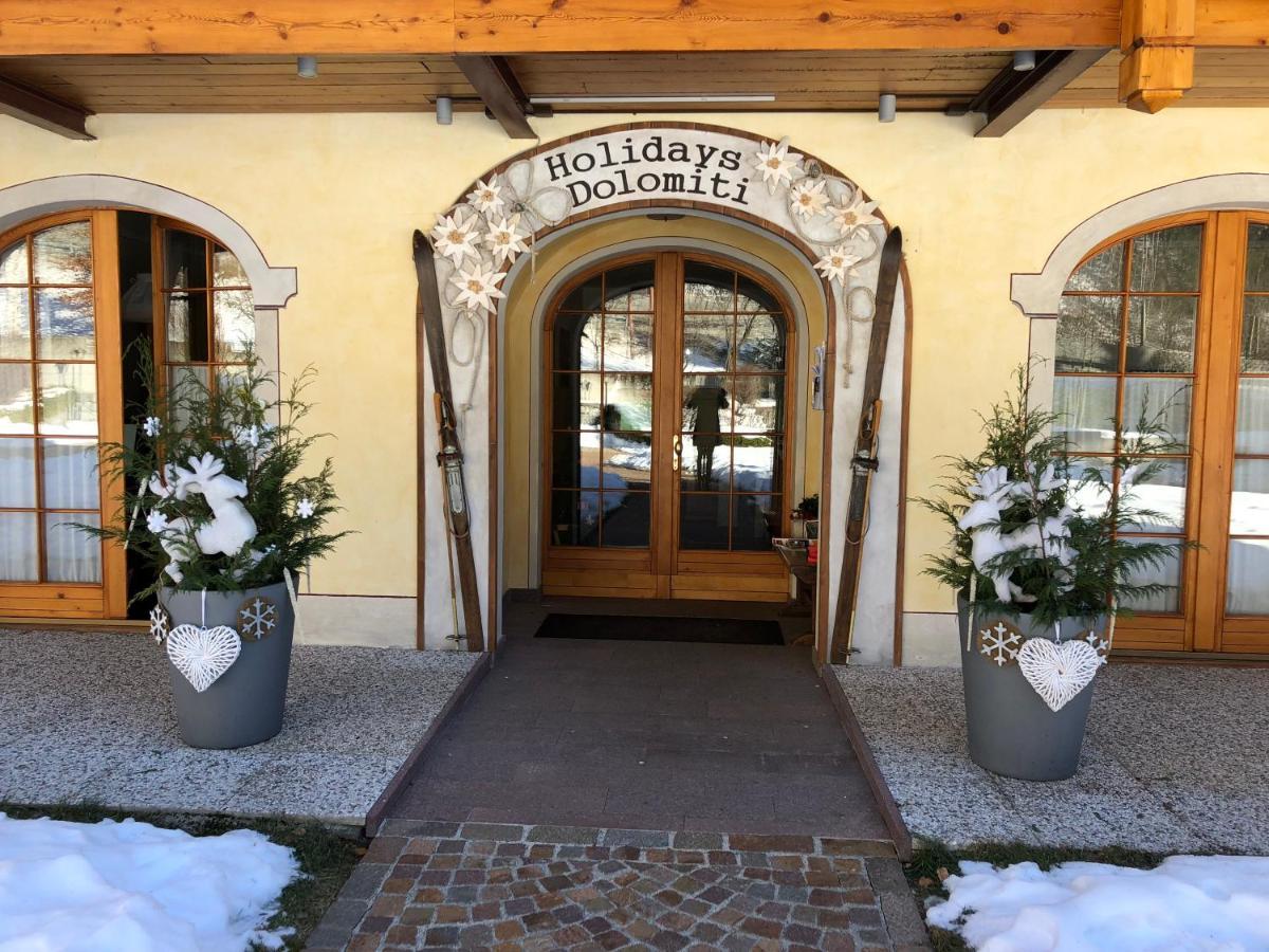 Holidays Dolomiti Apartment Resort Carisolo Exterior photo